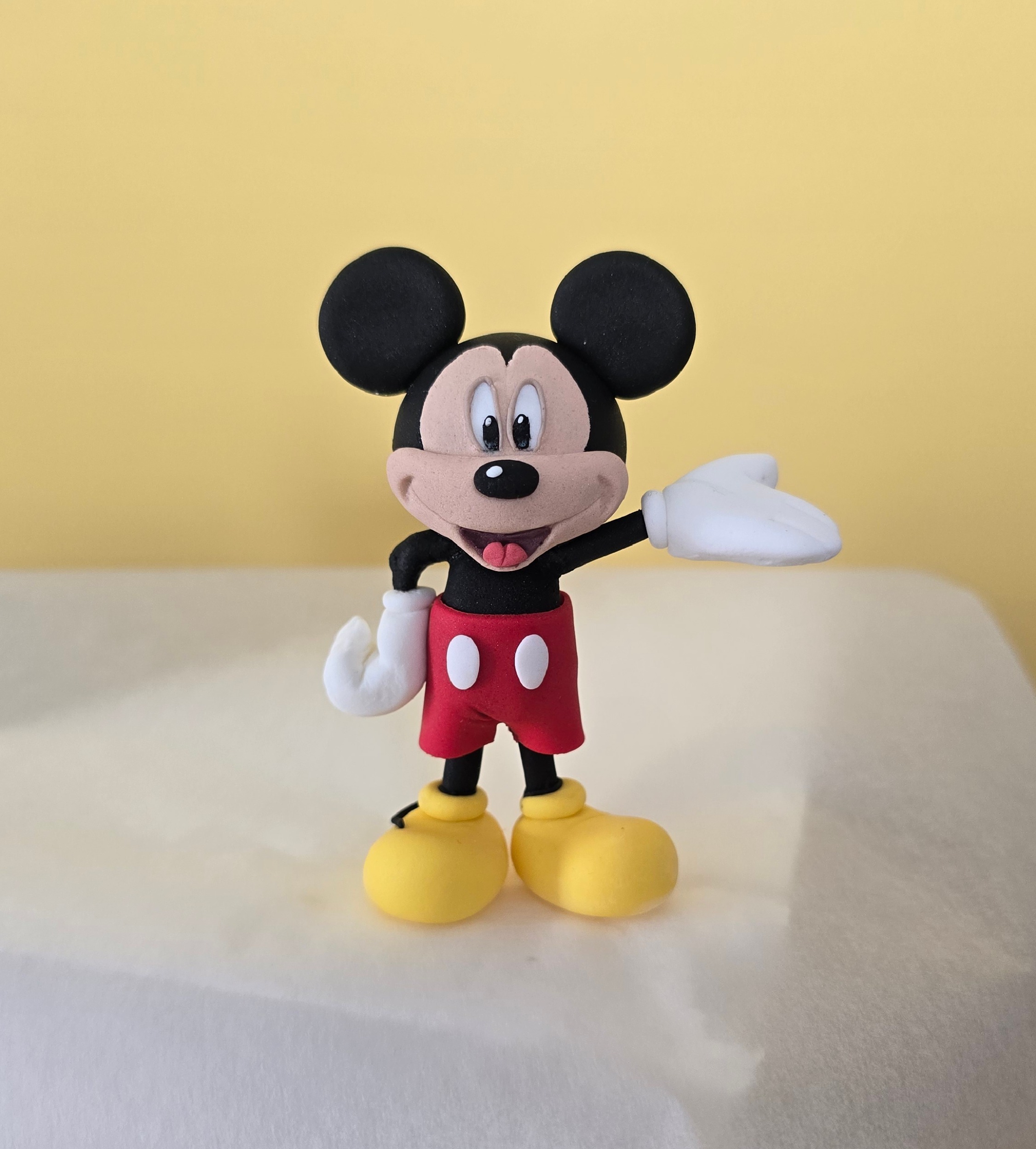 Edible Fondant Mickey Mouse Cake Topper