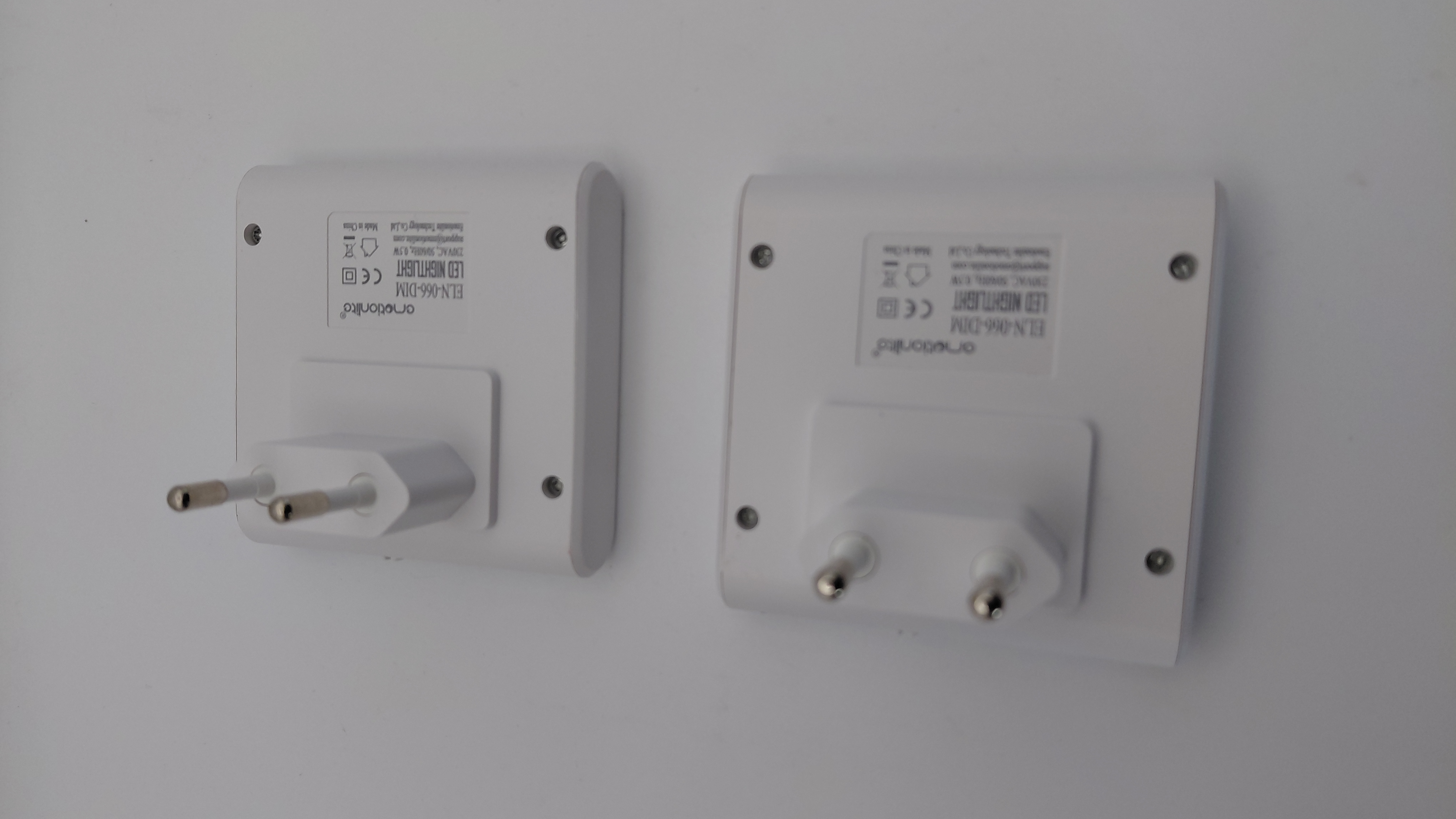 Enchufe con luz nocturna