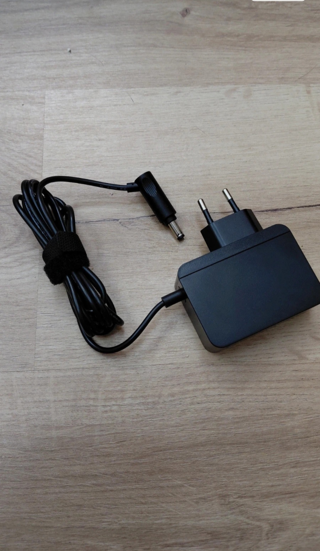 Cargador Dyson V10-15