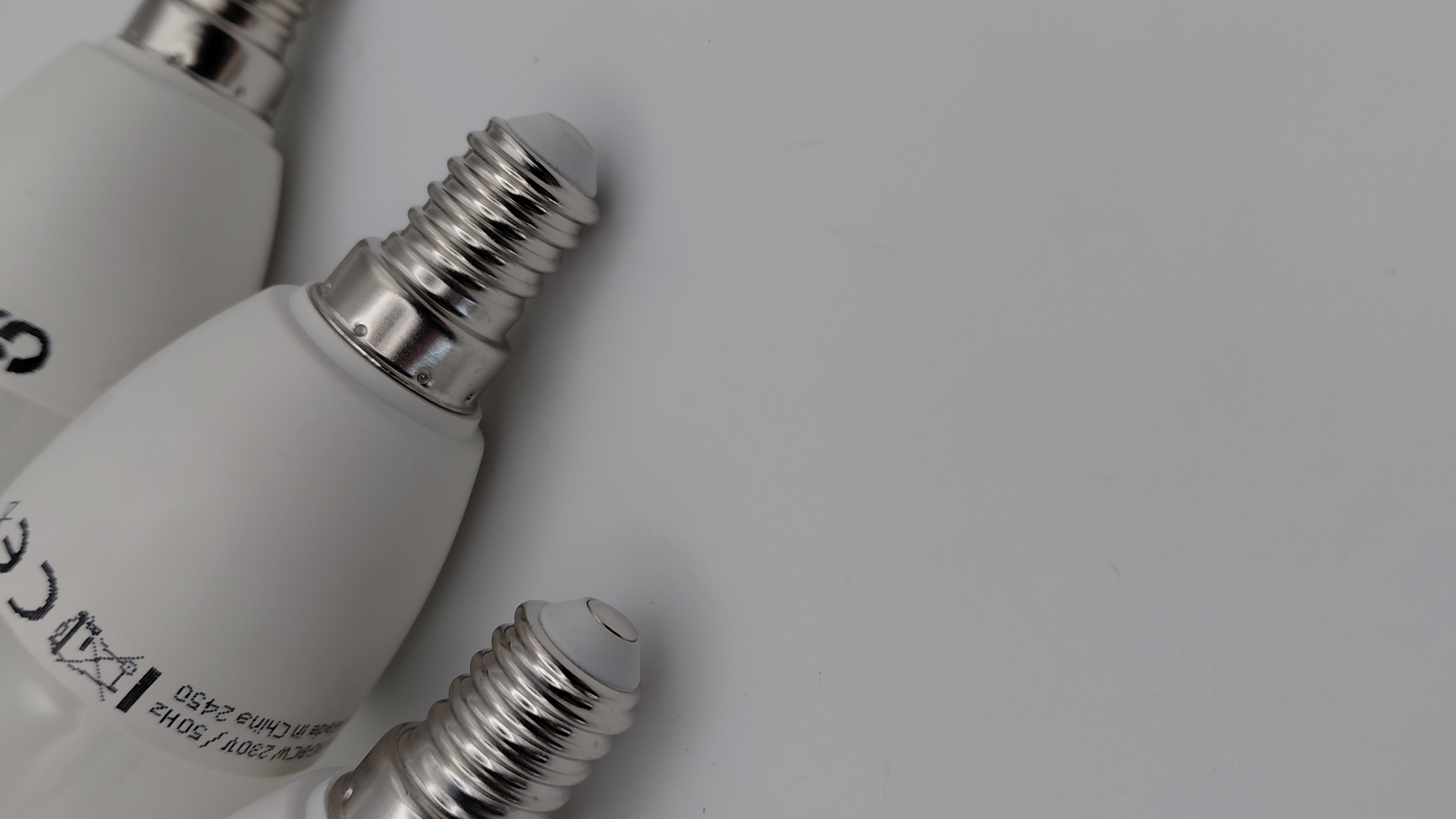 Bombillas Inteligentes E14