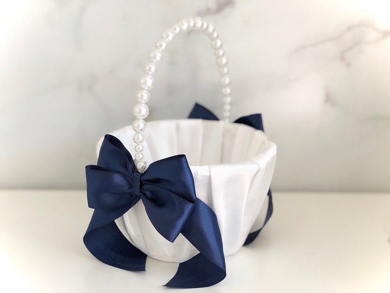 Navy Flower Basket, Navy Blue Wedding Basket Pearl Handle, Flower Girl Basket, Gift, Proposal, Set, White Wedding Basket Flower girl Baskets
