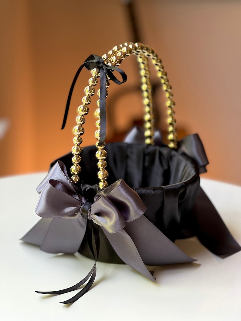 Gray Flower Girl Basket, Charcoal Gray Wedding Basket Pewter, Pearl Handle Basket, Flower Girl Gift Proposal, Flower Girl Baskets, Custom