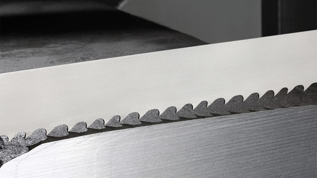 Scie à ruban métal Scantool 320 GSHE pour un sciage de précision avec arrêt de scie automatique.