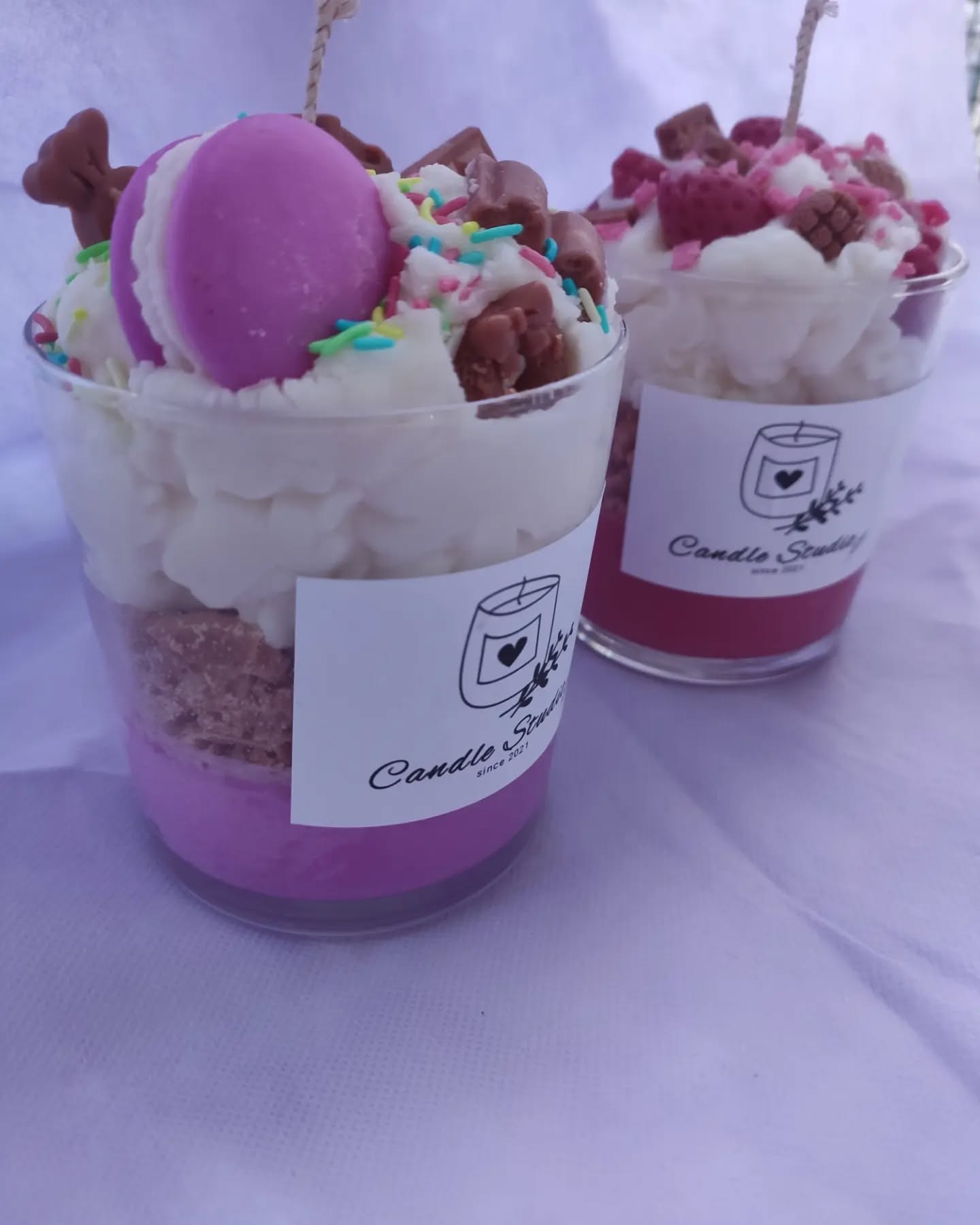 Κερί σε ποτήρι με εφέ σαντιγί