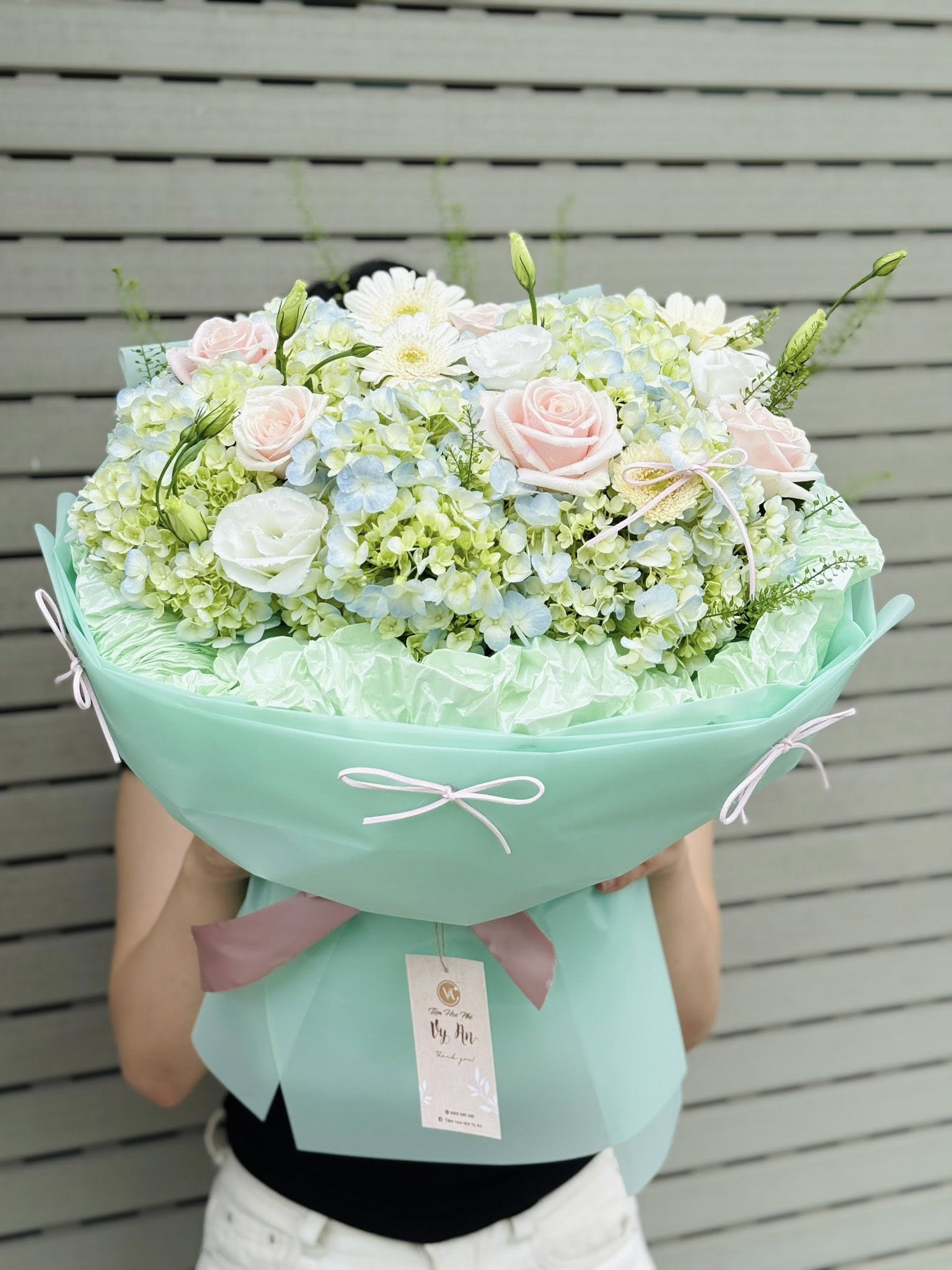 Elegant Pastel Flower Bouquet