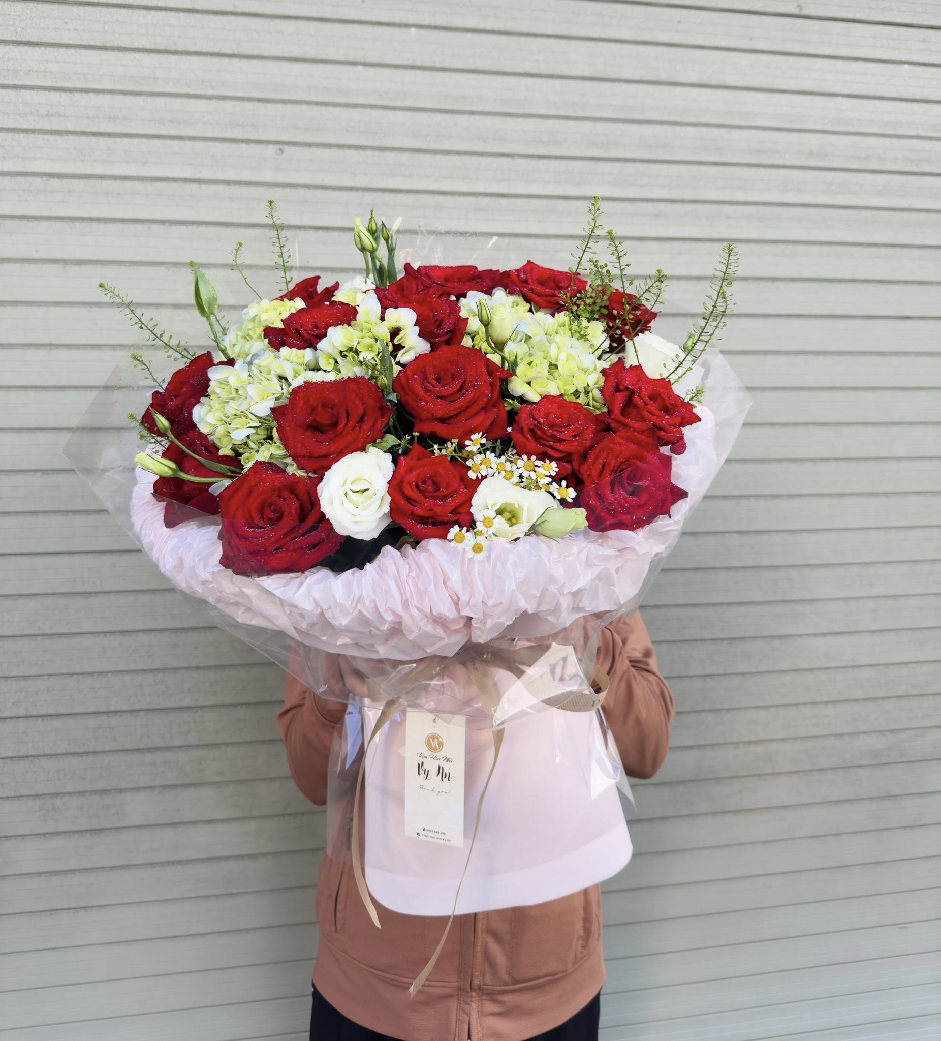 Luxurious Large Rose Bouquet