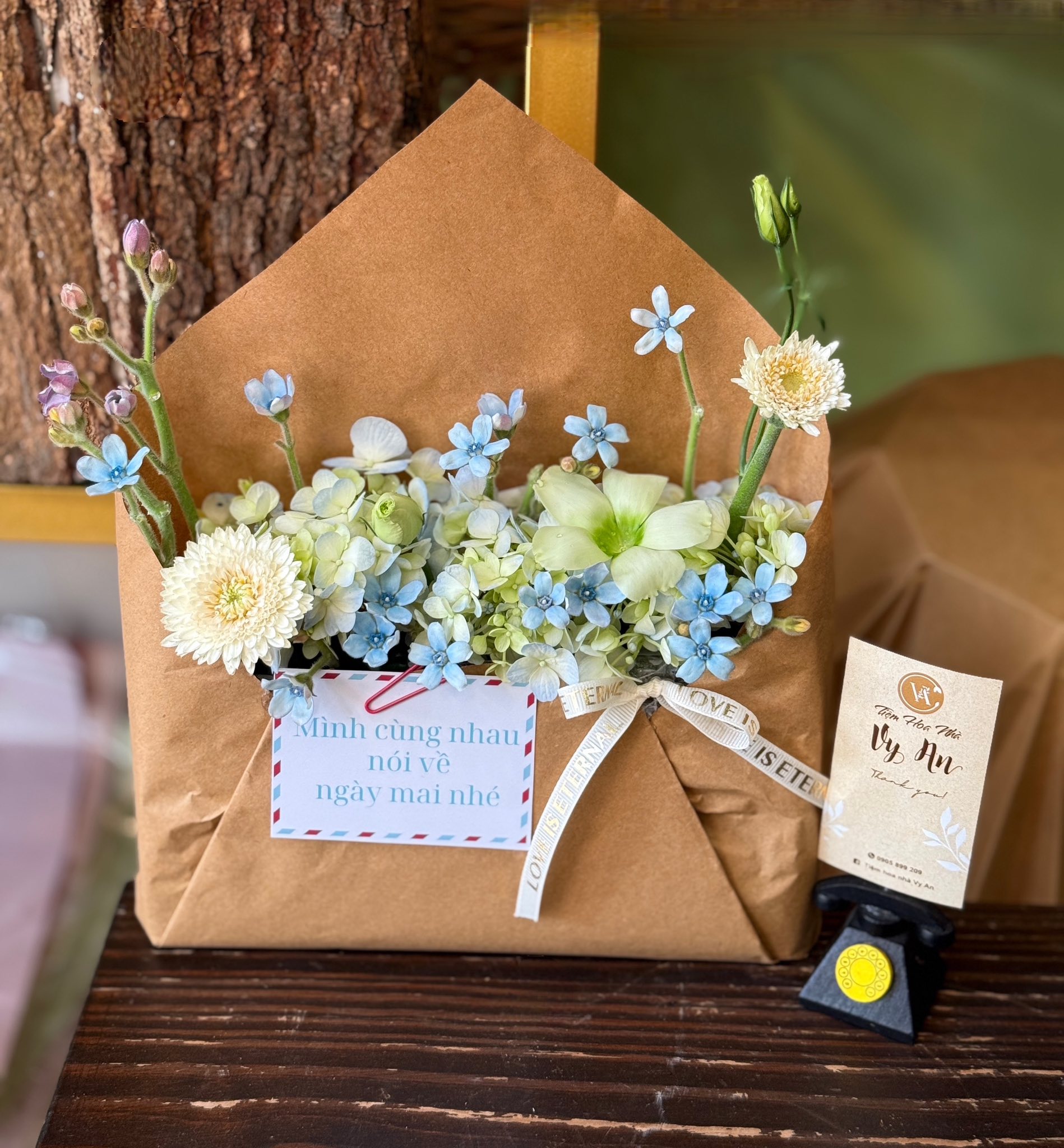 Floral Envelope Gift