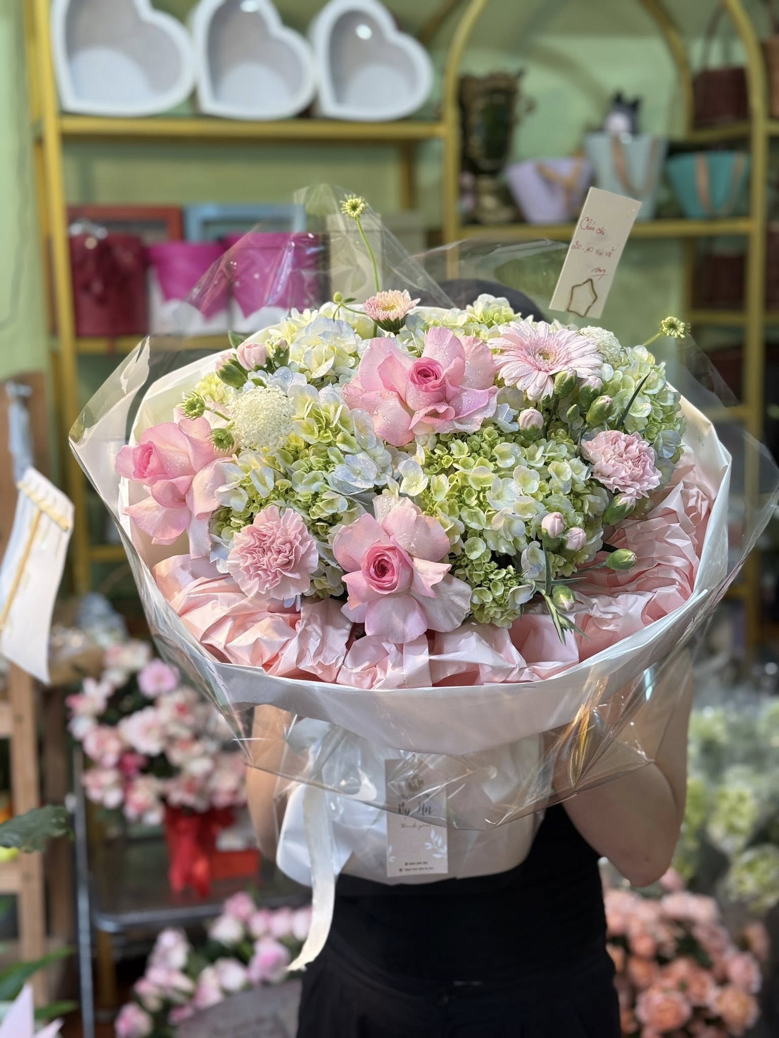 Elegant Pink Flower Bouquet