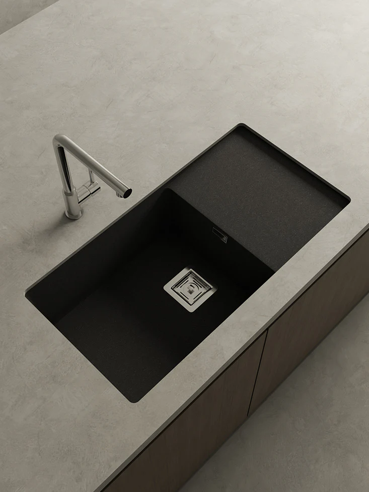 ZIE 81 ESCURRIDOR HEKLA