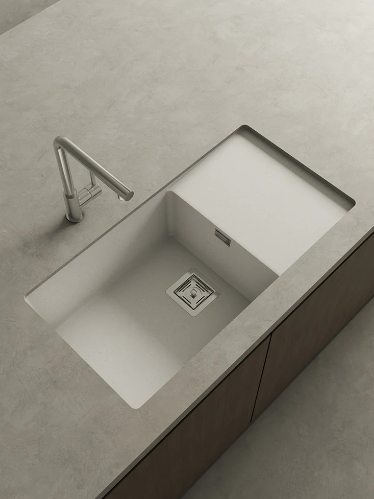 ZIE 81 ESCURRIDOR HEKLA