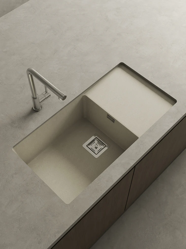 ZIE 81 ESCURRIDOR HEKLA