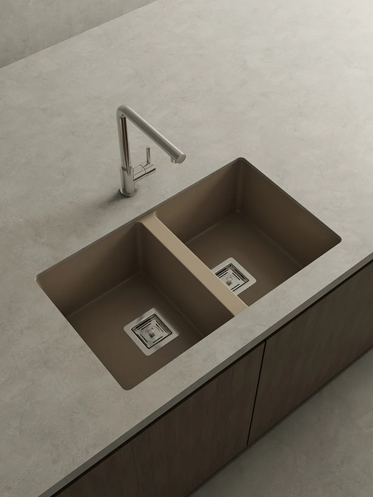 ZIE 70 2 SENOS ROC STONE