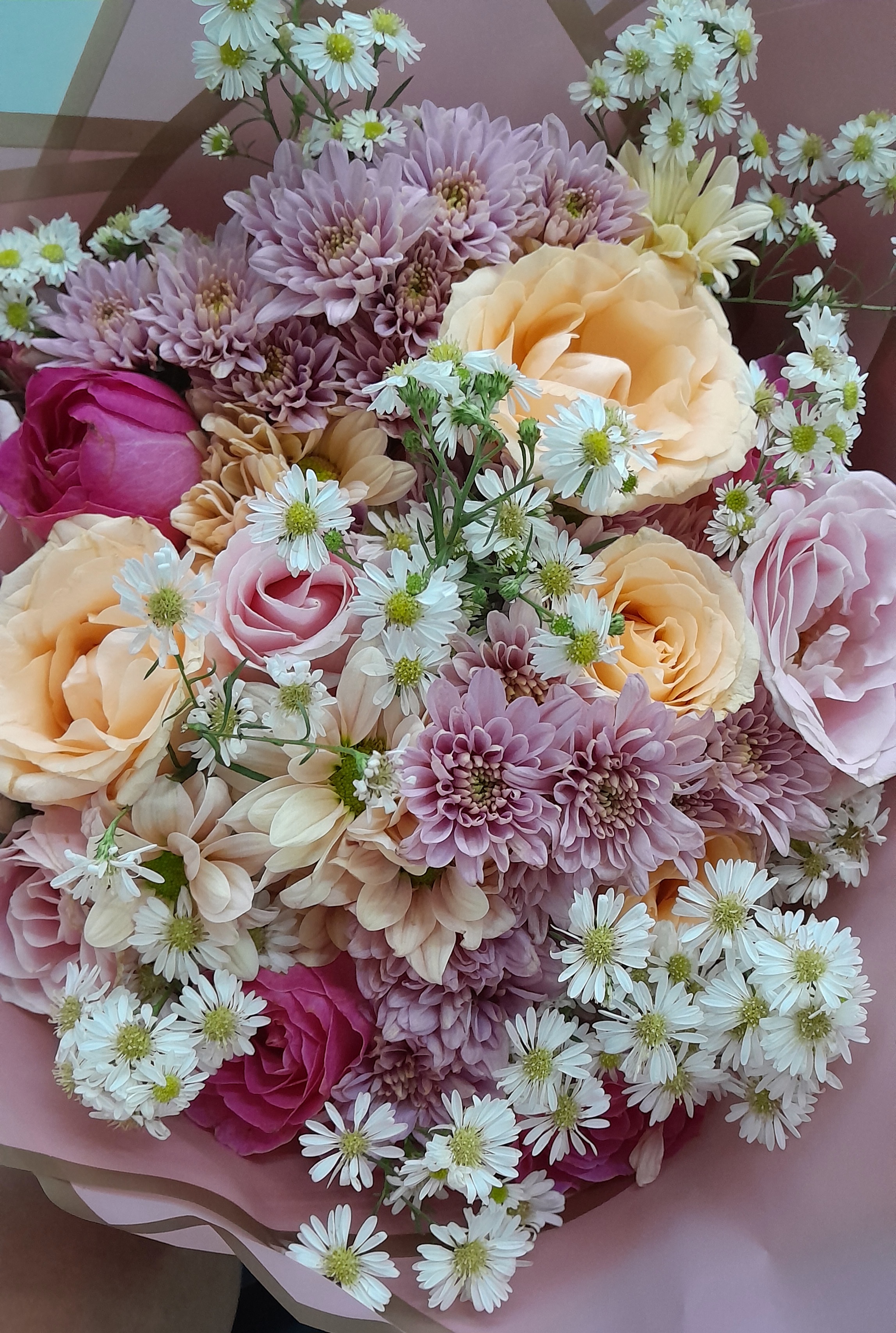 Elegant Mixed Flower Bouquet