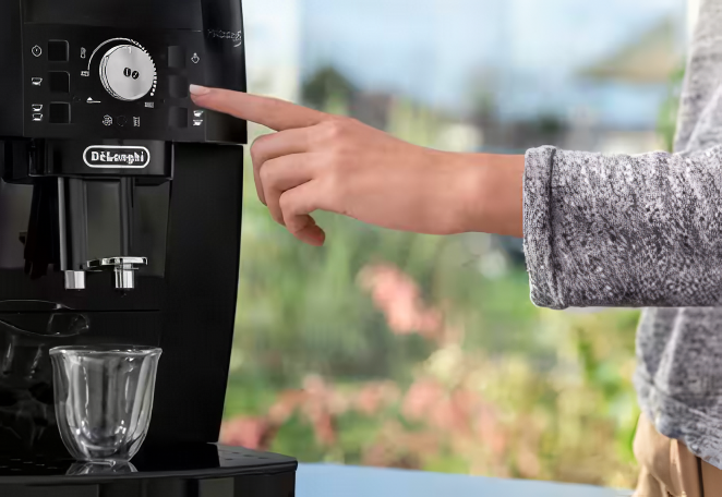 Machine à café automatique De'Longhi Magnifica S