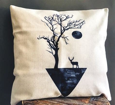 Coussin décoratif cerf et arbre