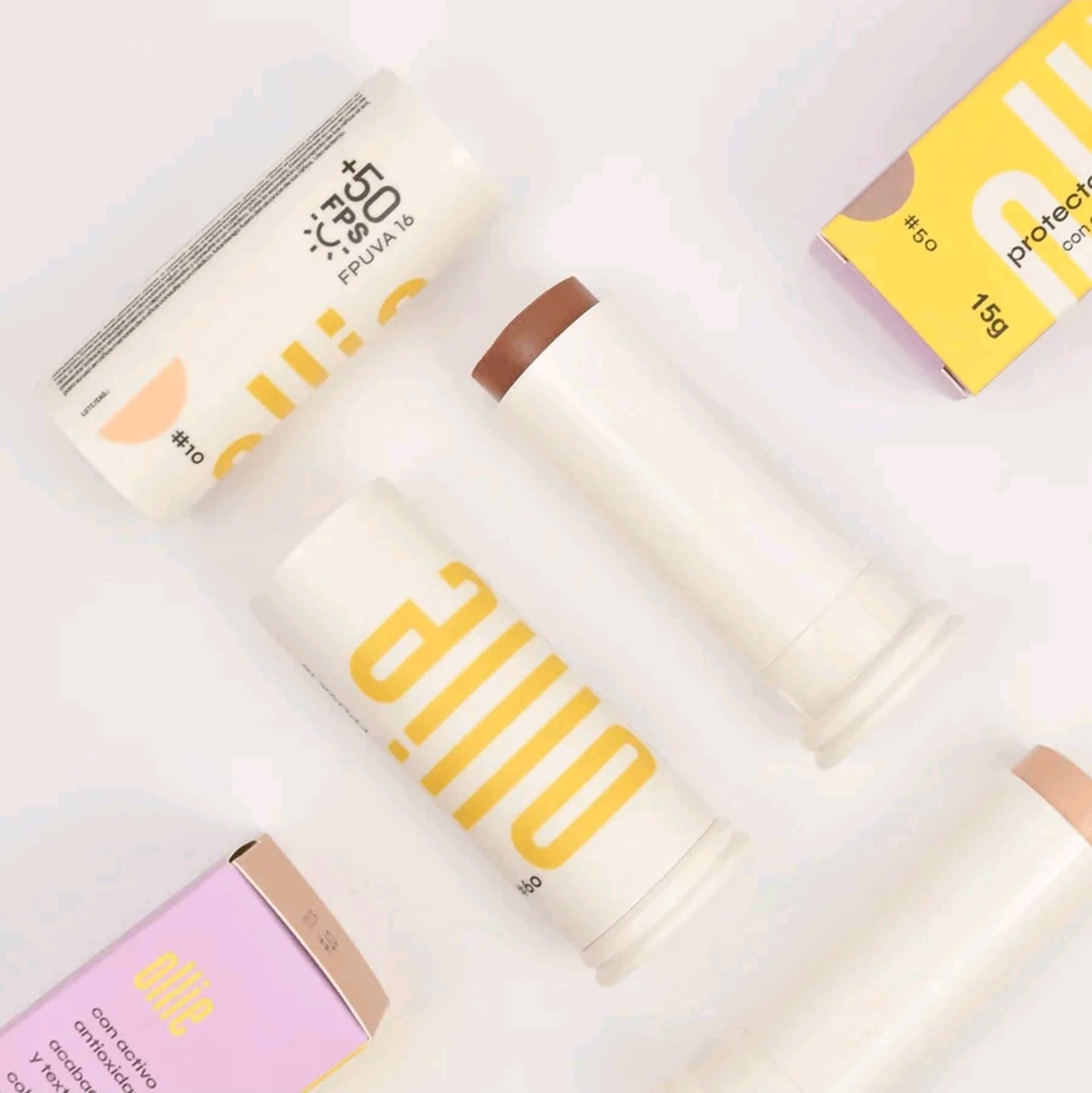 OLLIE Base de maquillaje en Barra 