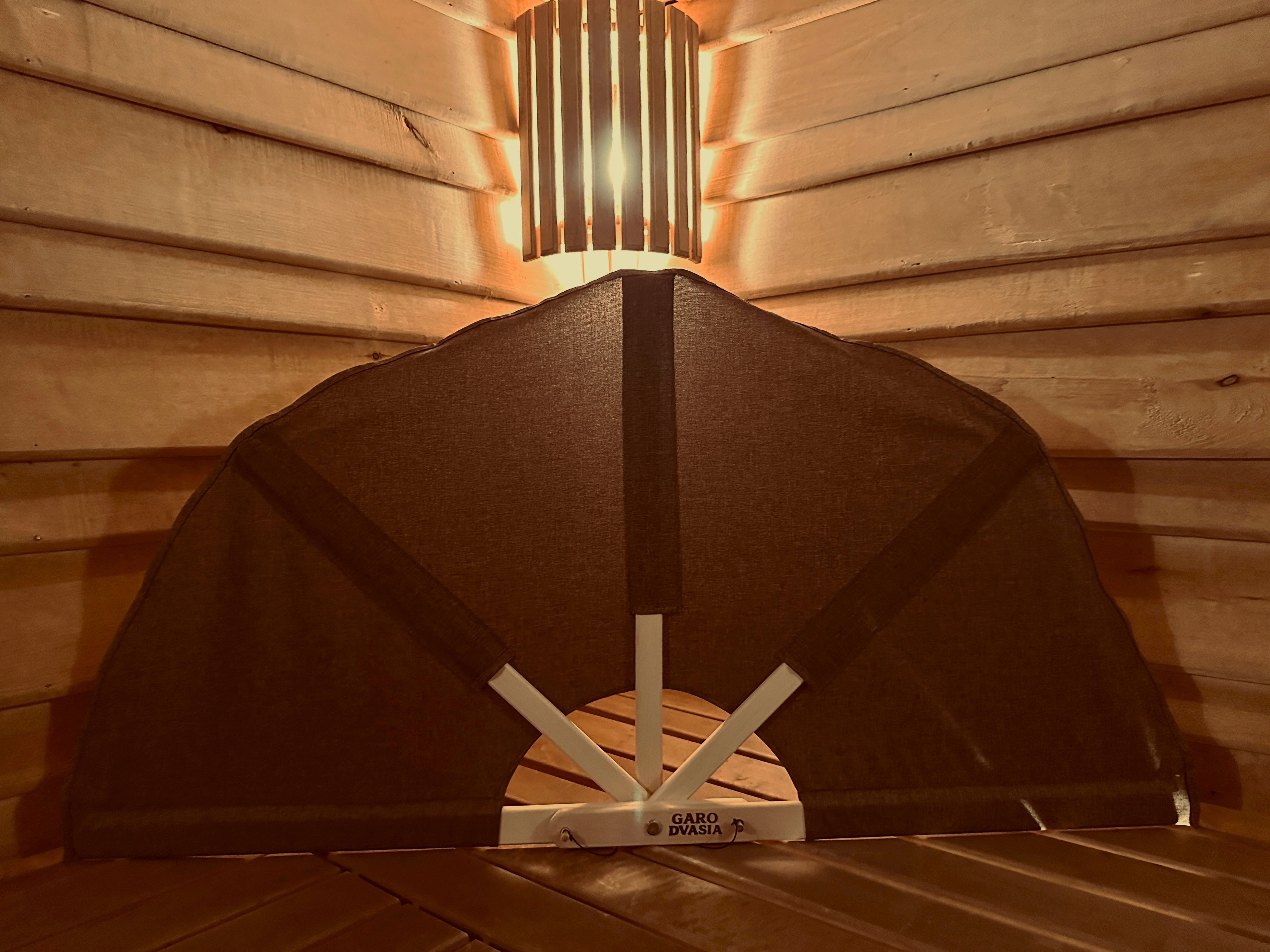 Didelė rankų darbo vėduoklė