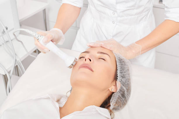 TRATAMIENTO FACIAL POST-PARTO · MESOTERAPIA NO INYECTADA