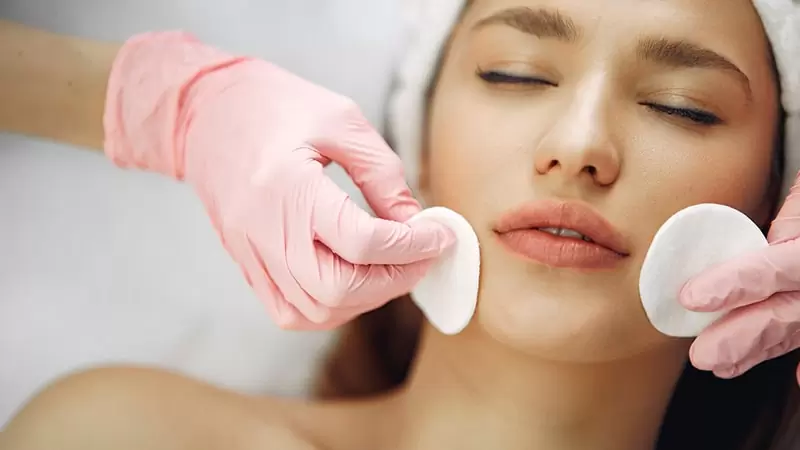Limpieza Facial Profunda · Renovación Activa