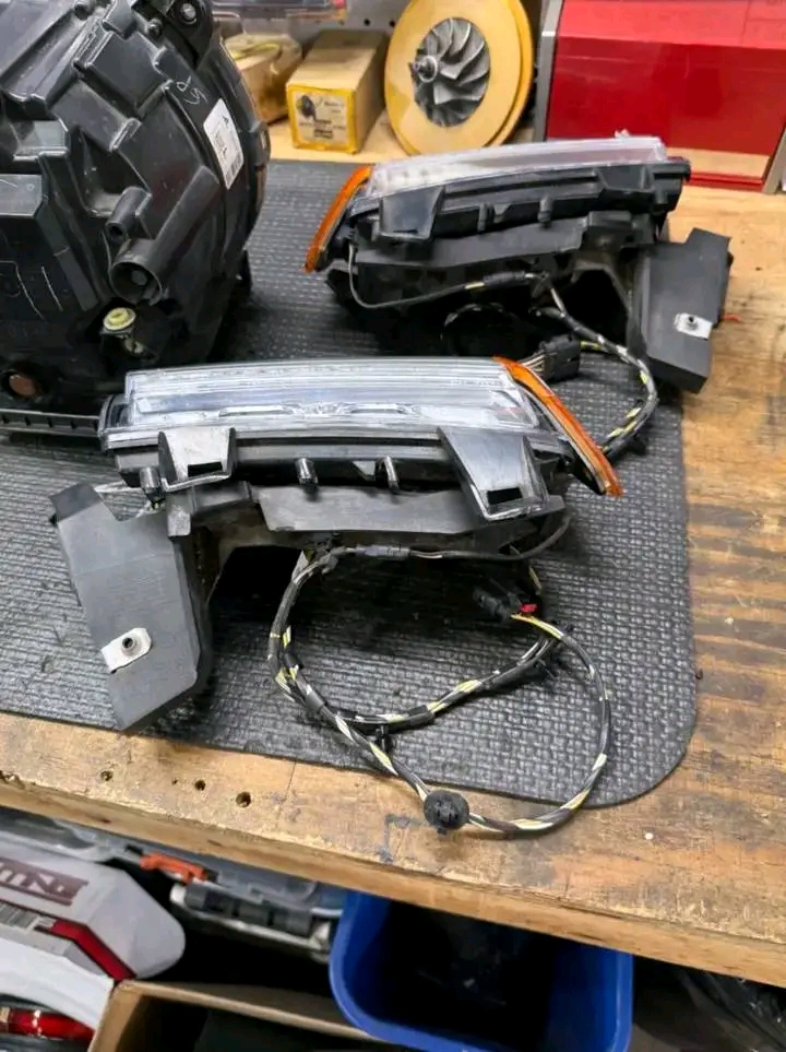 2018-2025 Jeep Wrangler JL / Gladiator JT (20-25) OEM JEEP Mopar LED Fender Lights