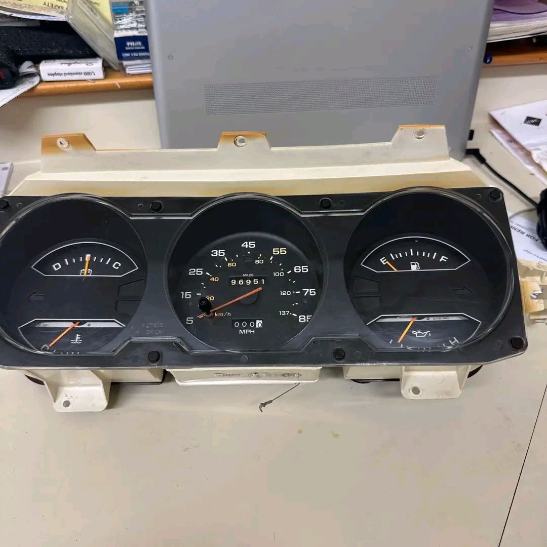 Cluster off a 89 ramcharger