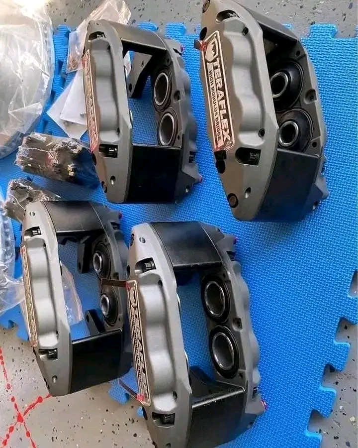 Teraflex delta big brake kit.