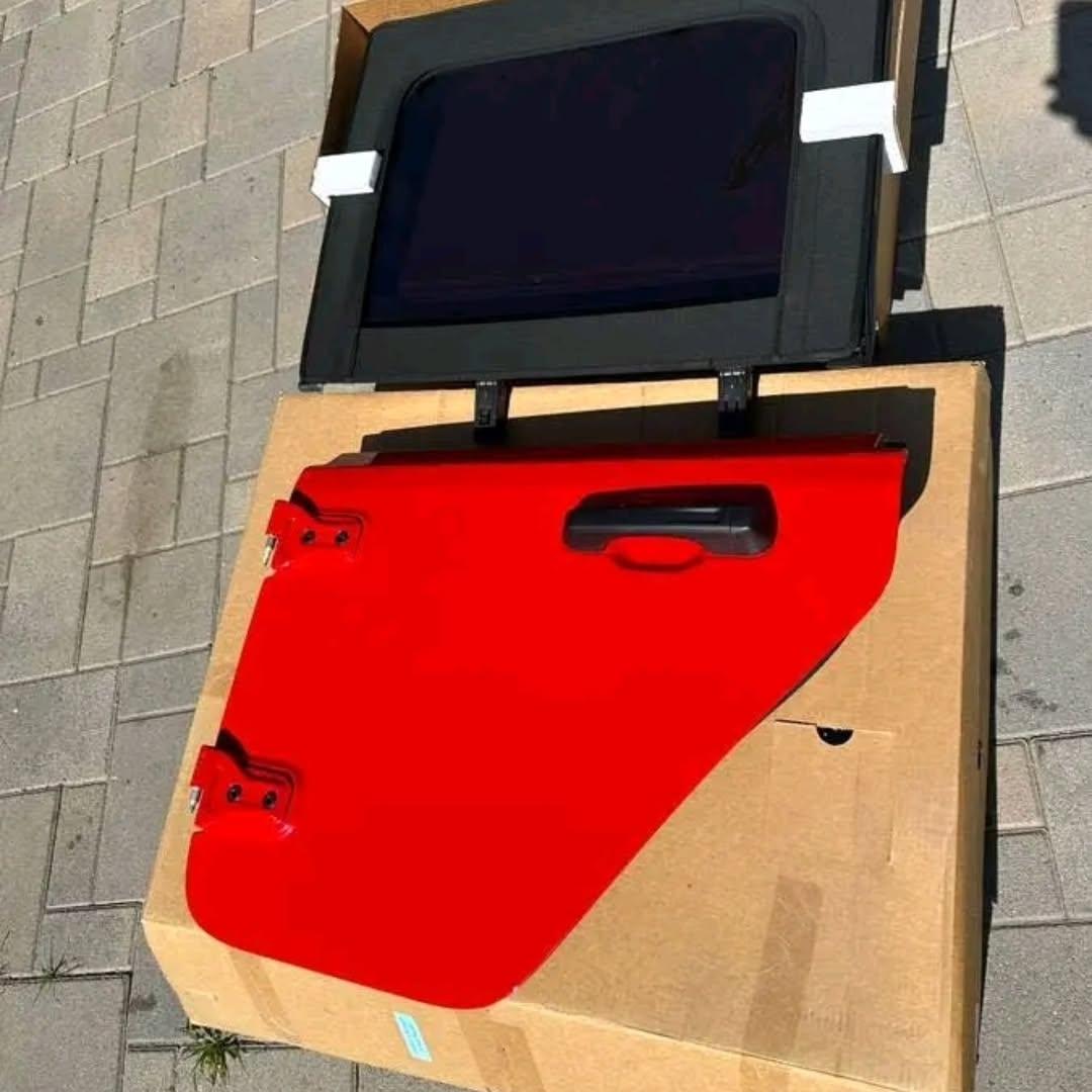 2018-2025 Jeep Wrangler/ Gladiator oem half doors