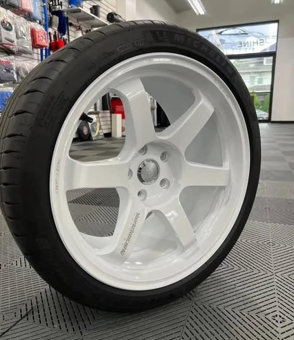 TE37Ultra M-spec  Color- Dash white  Tires: Michelin Pilot Sport 4s