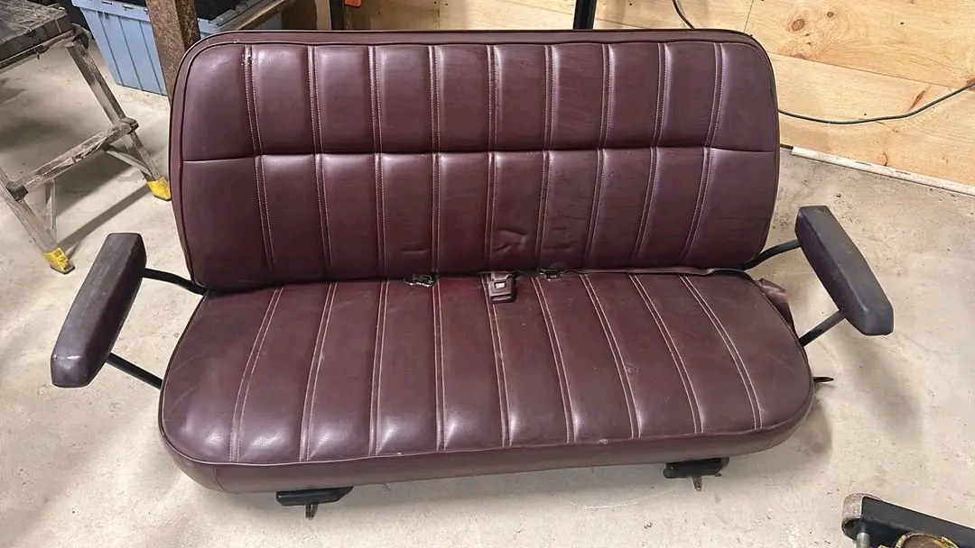 1989 Dodge Ram charger back seat 