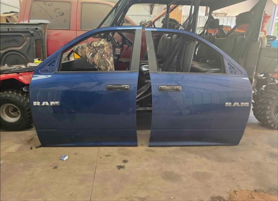 2018 Dodge ram doors 