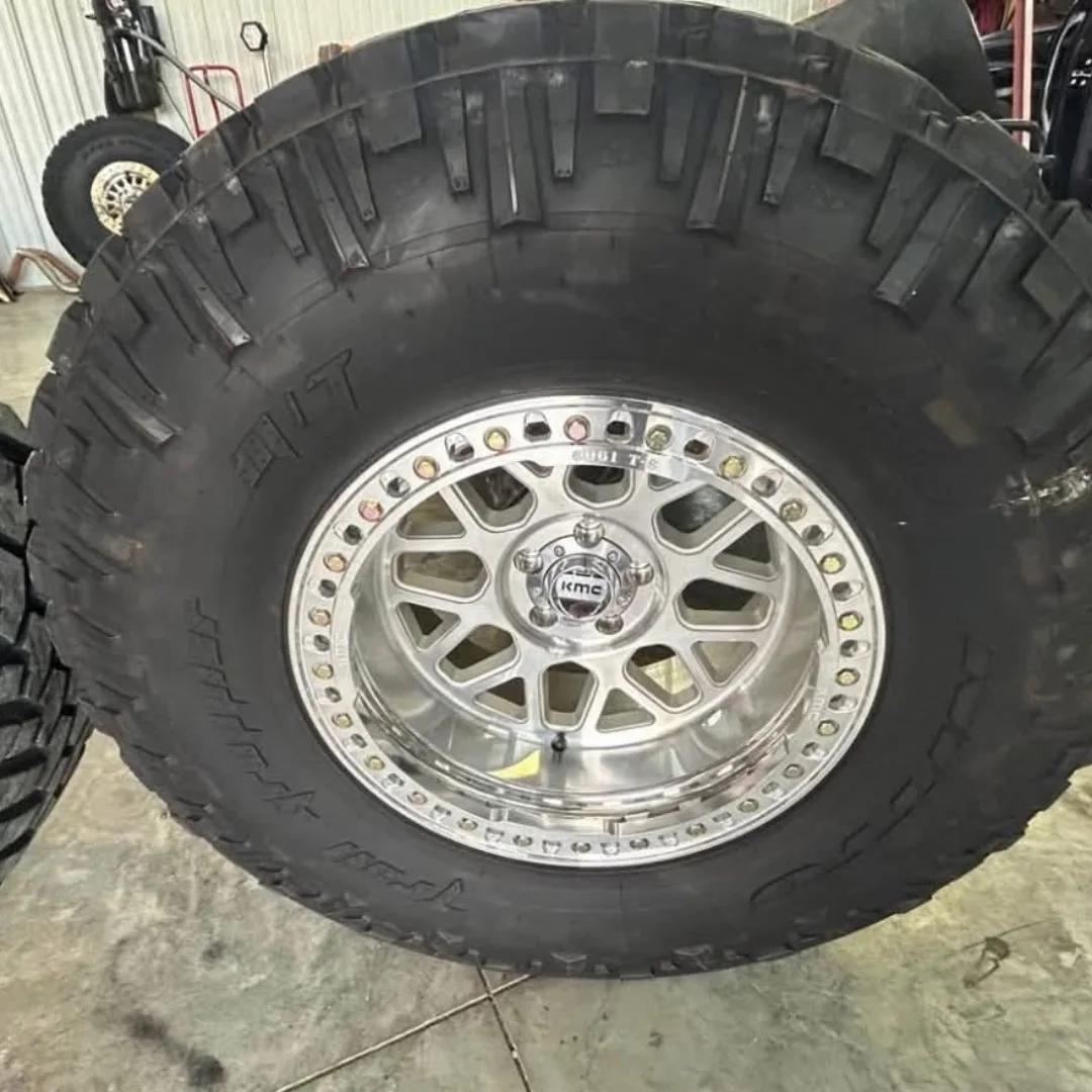 42/13:50-20 Nitto Trail Grapplers . 20x10 kmc grenade Beadlocks 