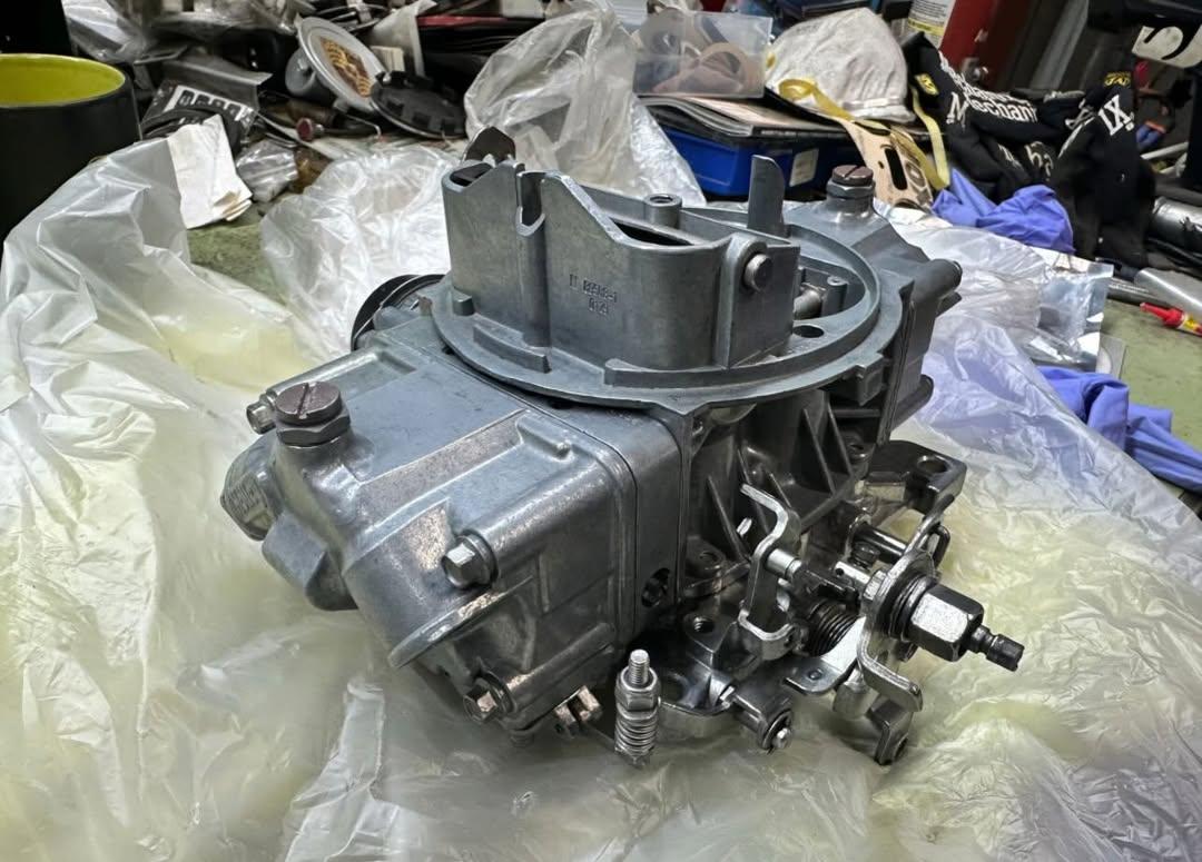  rebuilt Holley 750 Carb