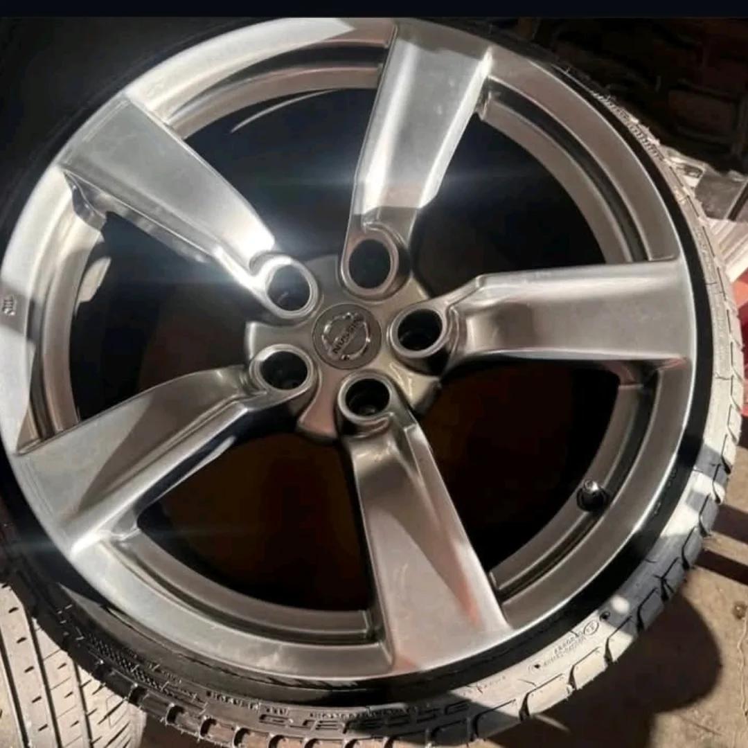 Full set of Rear 370Z Stocks 18x9