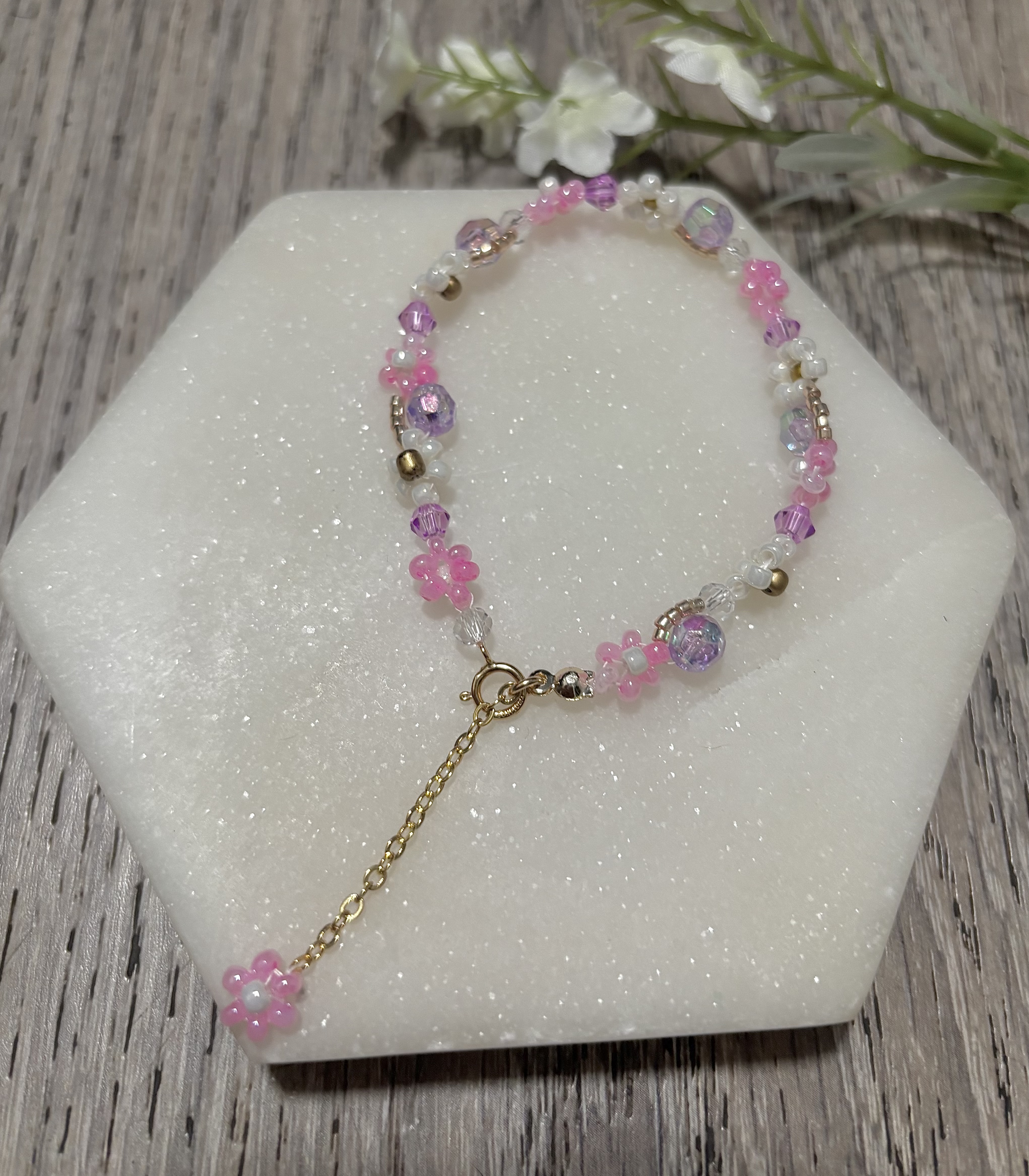 Handmade Purple Daisy Flower Beaded Bracelet