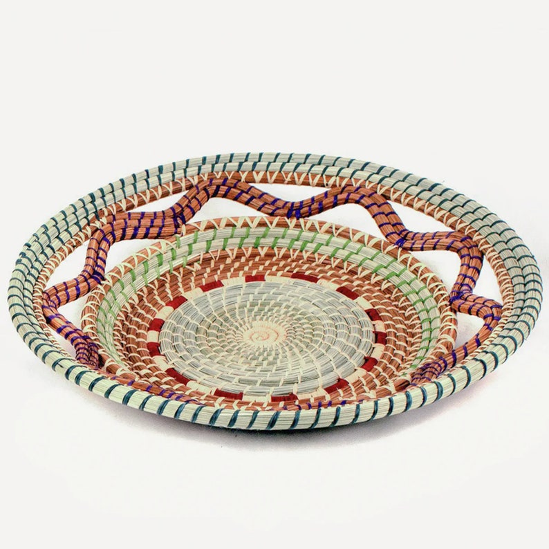 Intricate Celestina Large Display/Serving Basket Tray