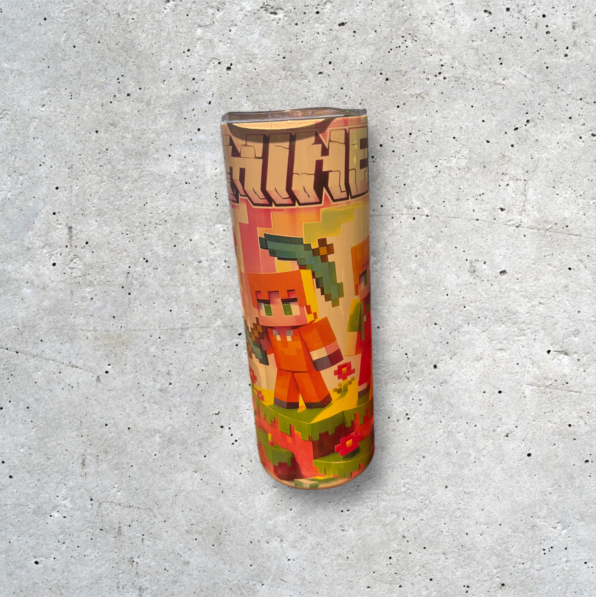 Minecraft-themed tumbler