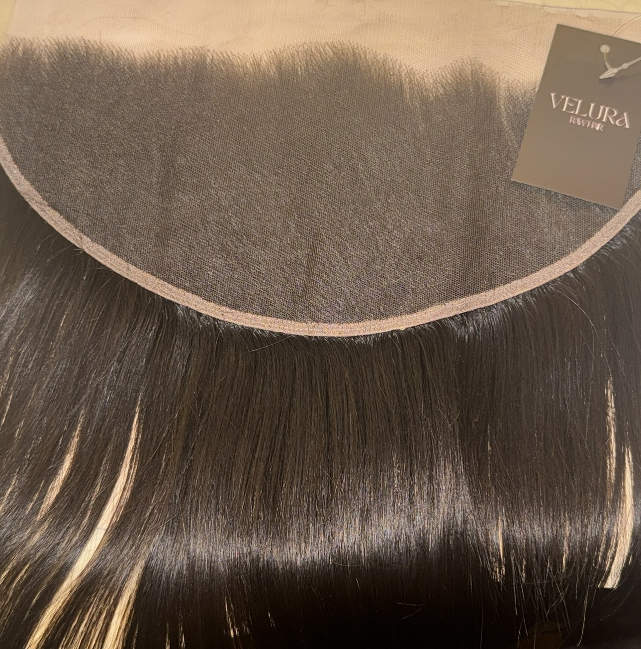 Raw lace frontal HD : haute définition