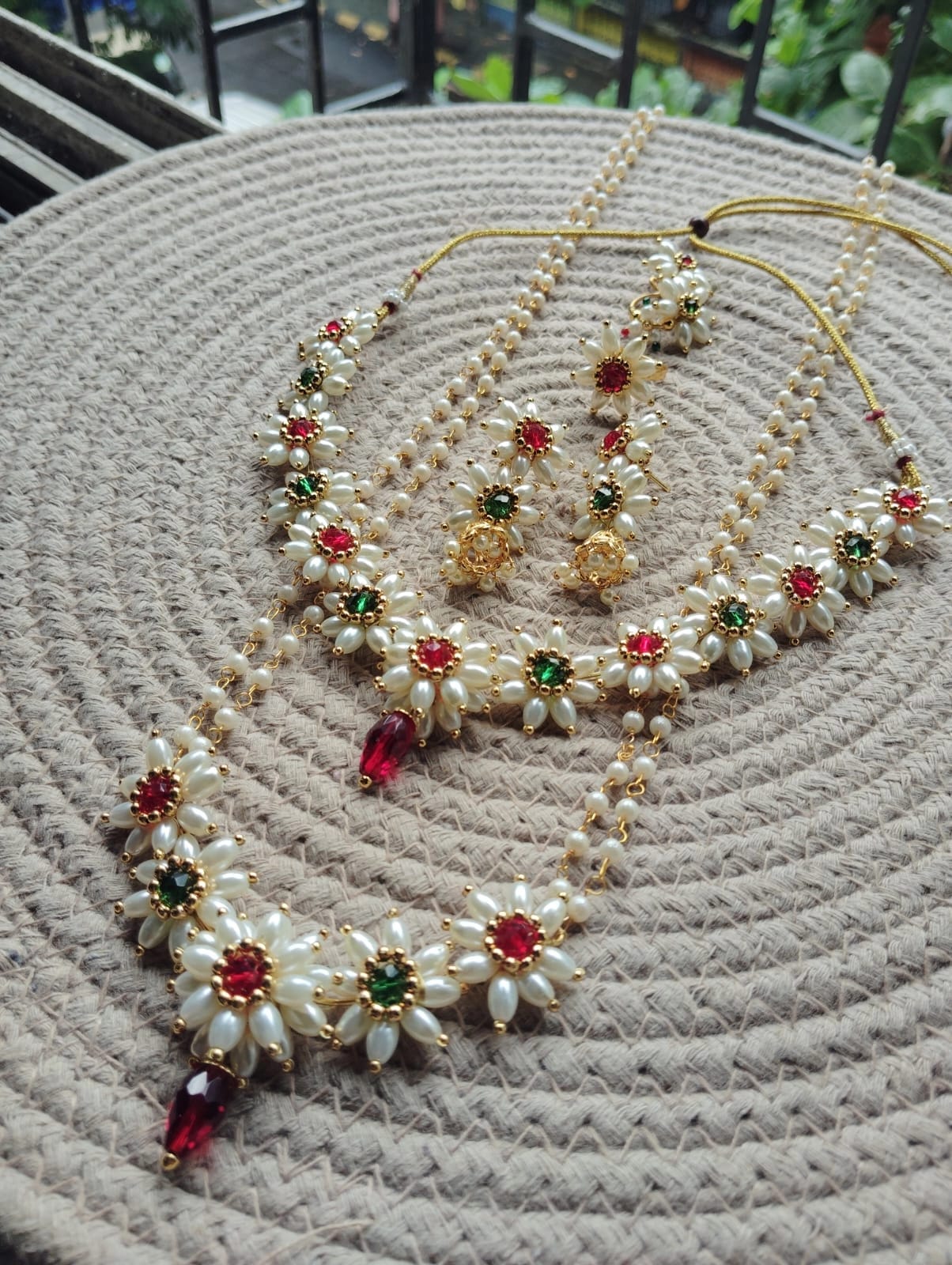 Parijatak Saaj – Traditional Red & Green Jewelry Set
