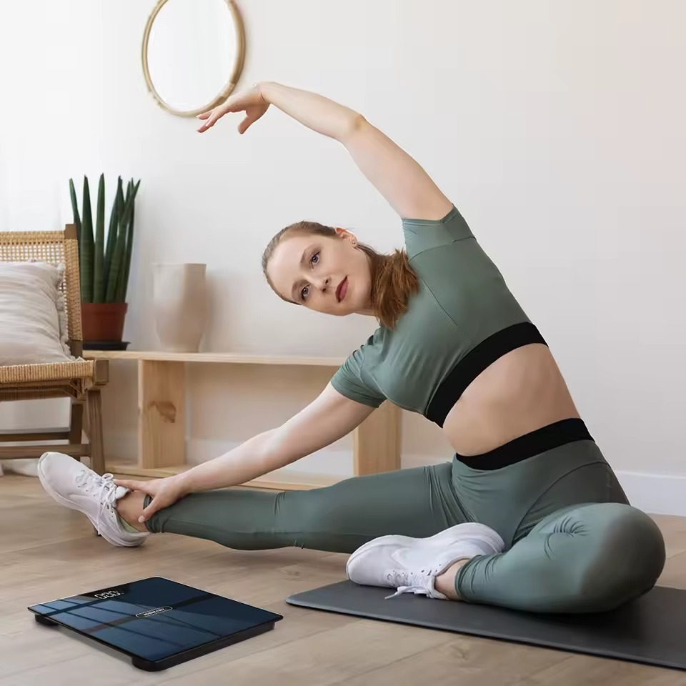 Elektroninės išmaniosios kūno svarstyklės su progreso sekimo aplikacija