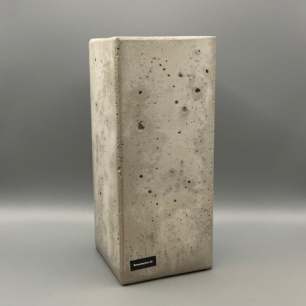 Messerblock aus Beton