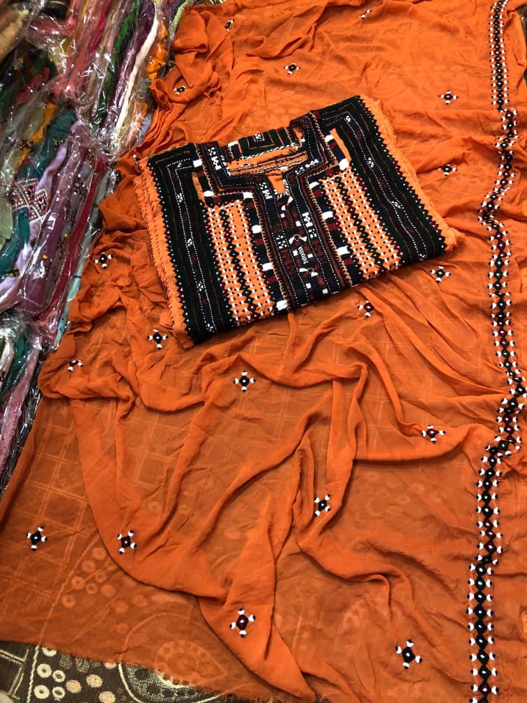 Amber Signature Doch