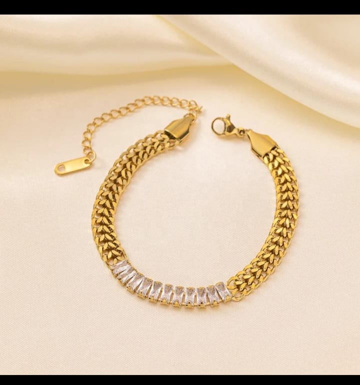 White Stone Elegant Bracelet