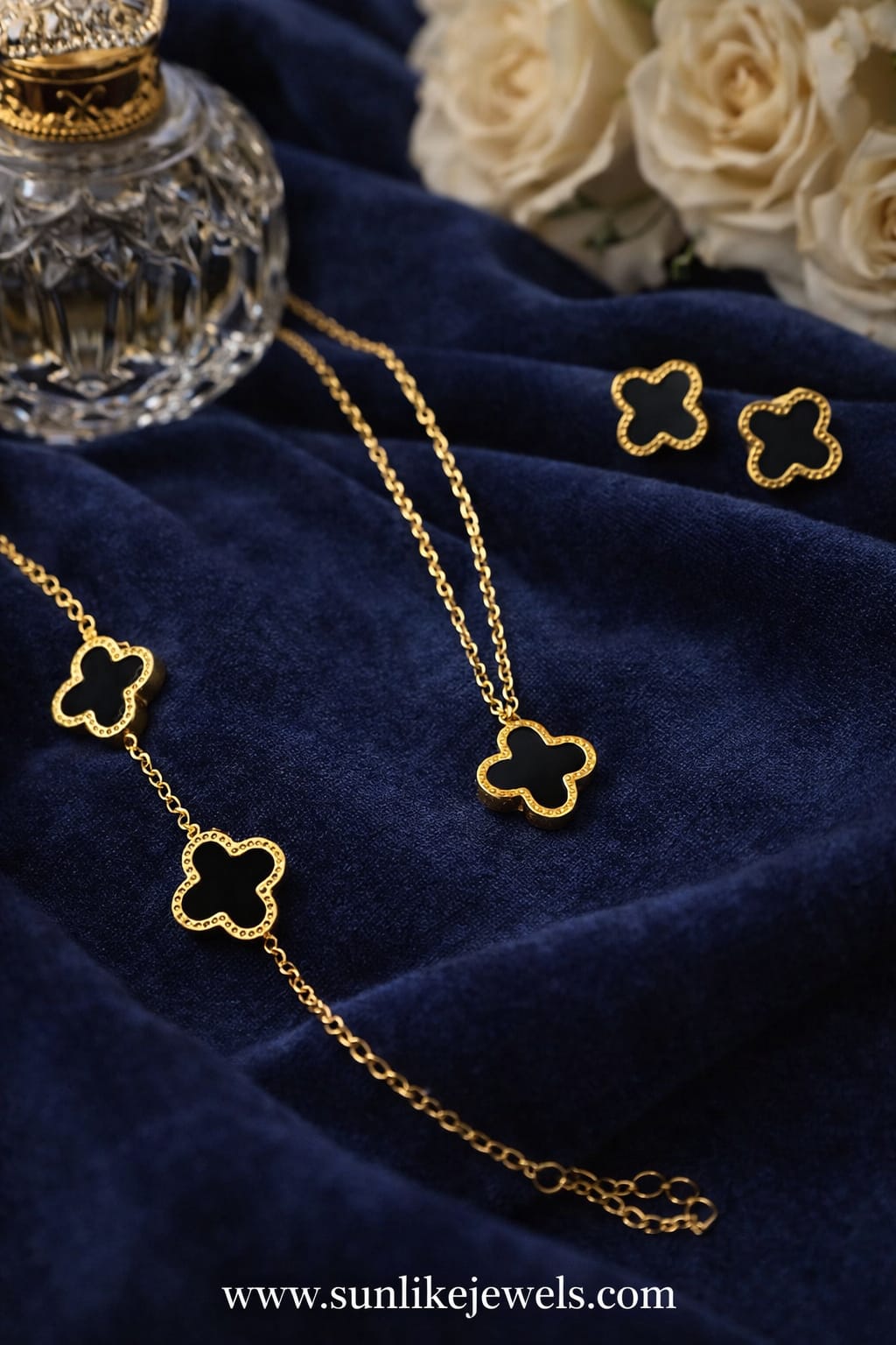 Black Clover Jewelry Set