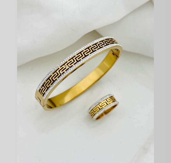 Elegant Gold Handcuff & Ring Set