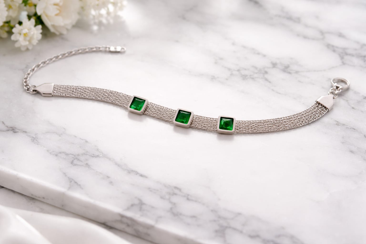 Elegant Bracelet with Green Stones