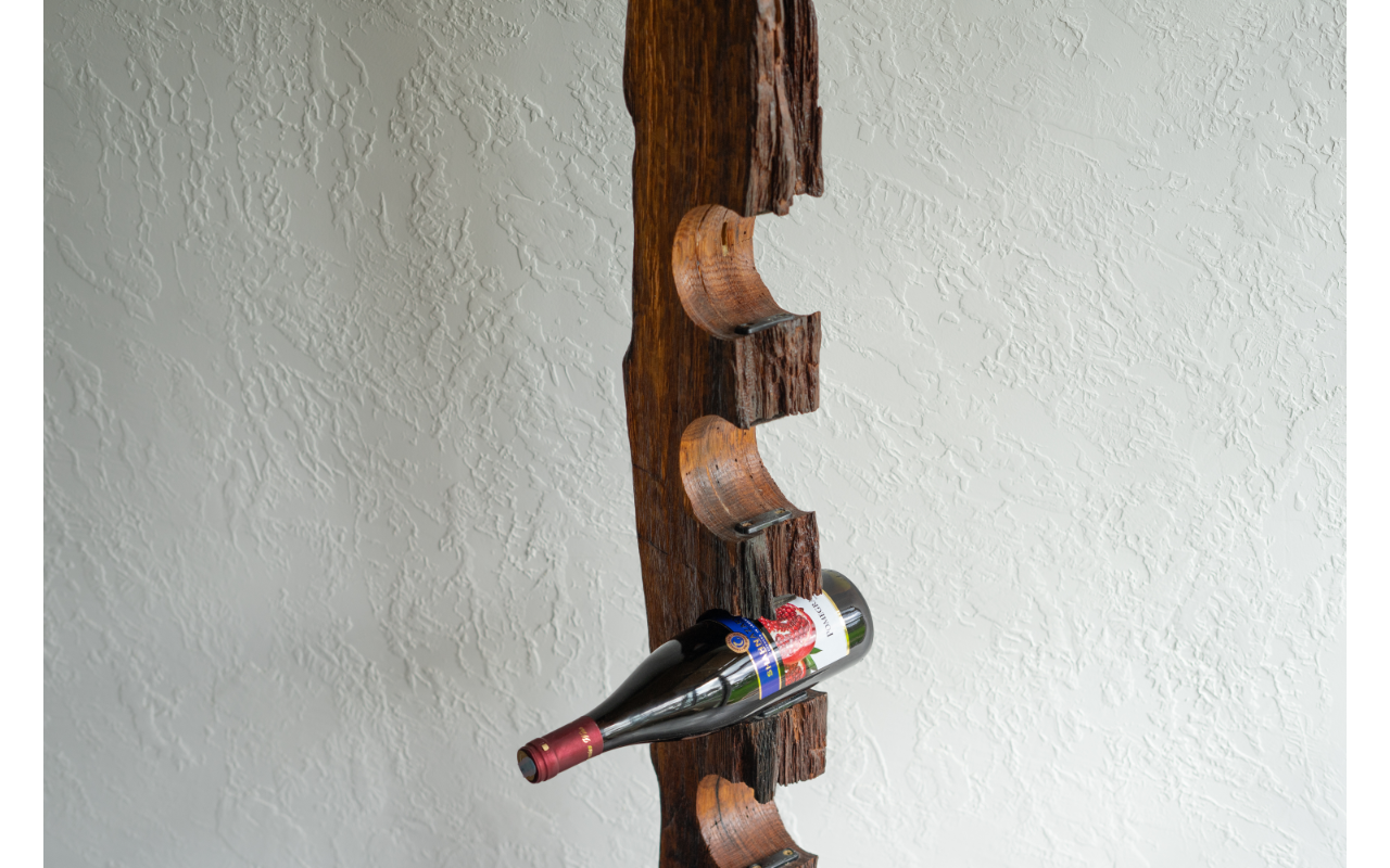Medinis vyno butelių stovas