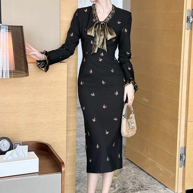 Vintage Floral Midi Dress