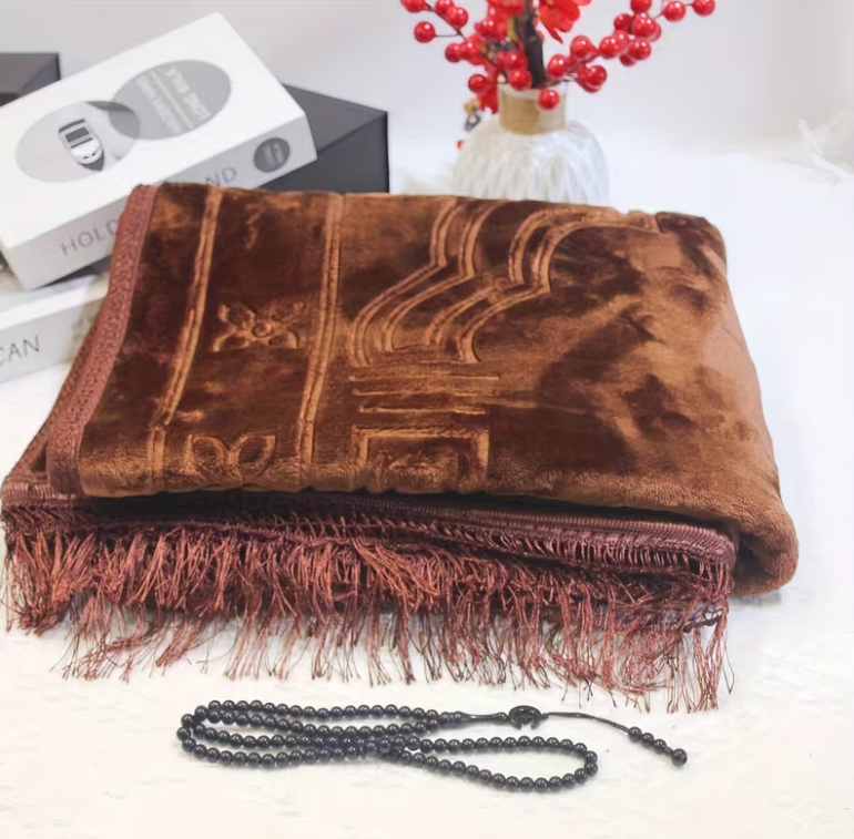Tapis de prière 80×120 cm en velours épais — Tasbih offert (perles)