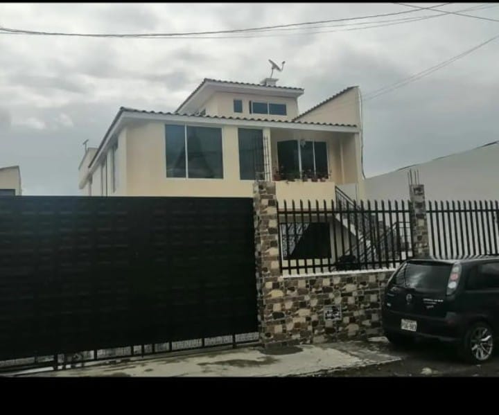 SE VENDE HERMOSA CASA RENTERA EN OTAVALO