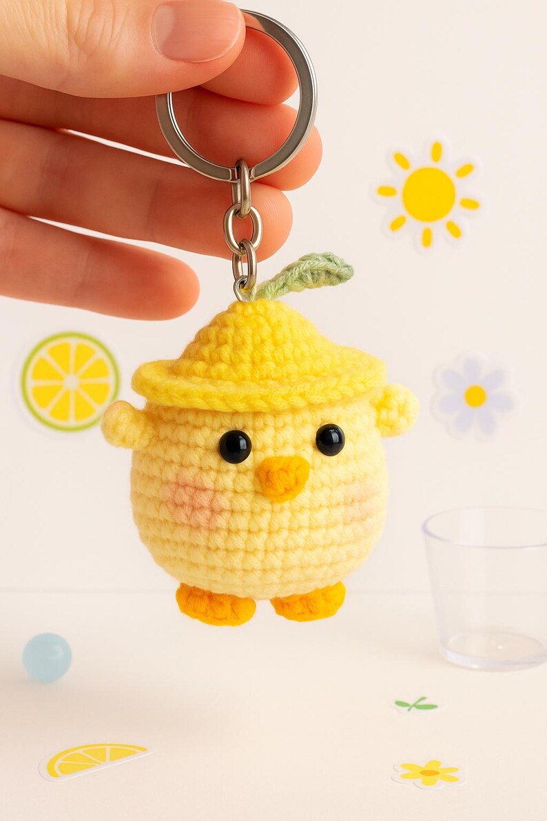Handmade Crochet Duck Keychain: Kawaii Amigurumi Plush with Hat